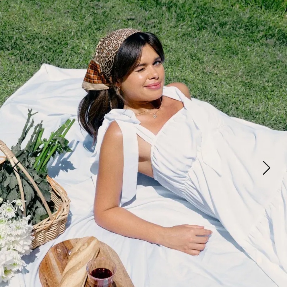 White summer dress with cute large tie bows